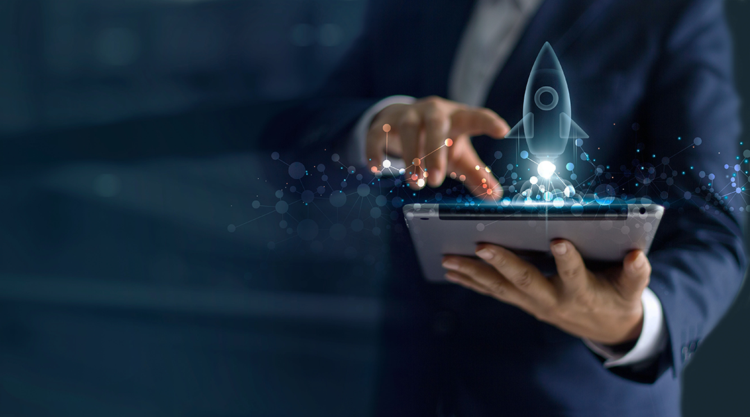 Navigating startup challenges mvp development company header img preview