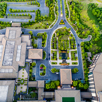 Neighborhood and Aerial Tour